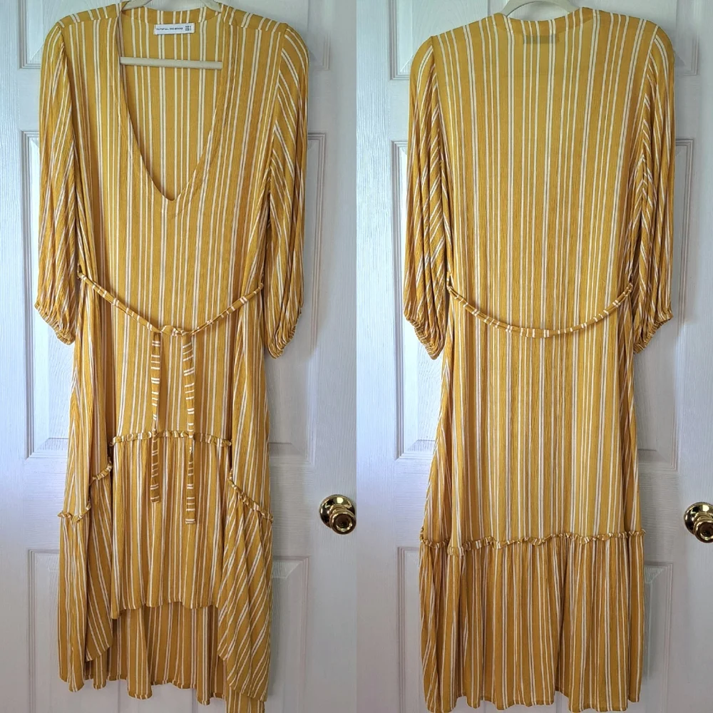 SOLD on another platform 💛 Matilda Peasant Dress - Picture 3 of 11